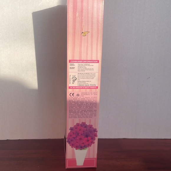 1999 Flower Shop Barbie with Watering Can & Flowers and Basket NIB - Picture 4 of 7